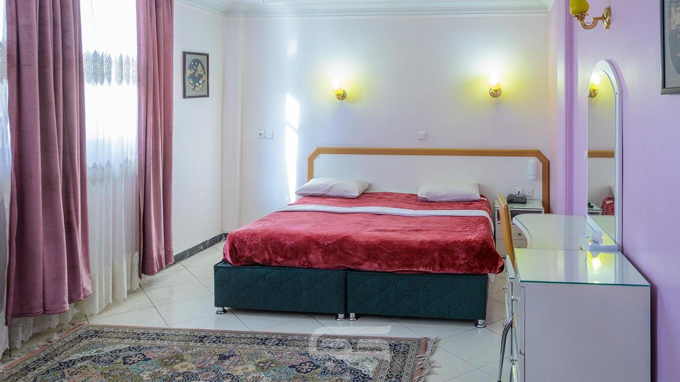 هتل ادریس مشهد اتاق دو تخته دابل 1