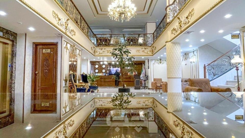Gallery image 2