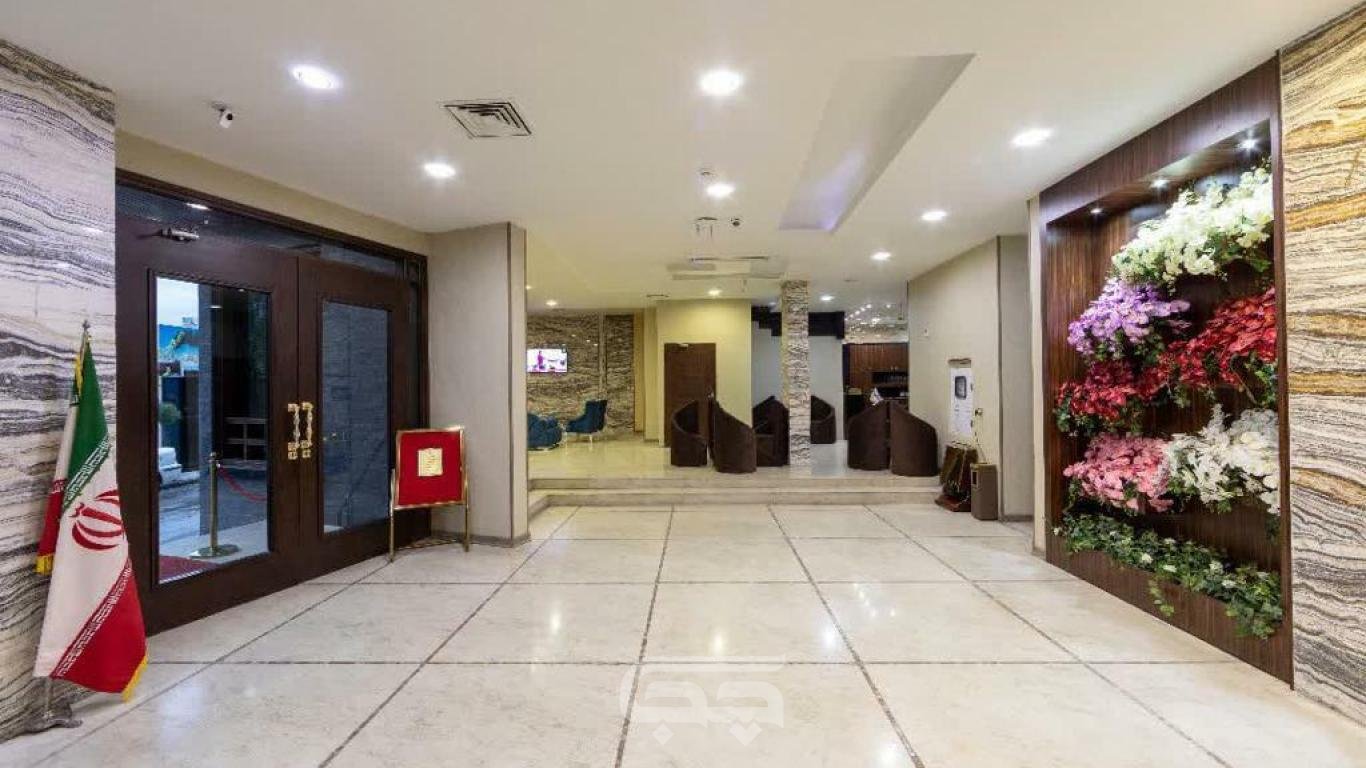 هتل معین درباری لابی 3